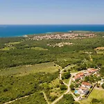 Villa White *