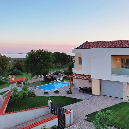 White Villa Barbariga