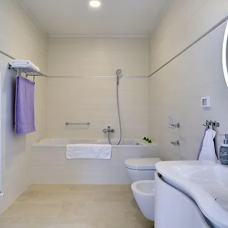 Villa White Barbariga