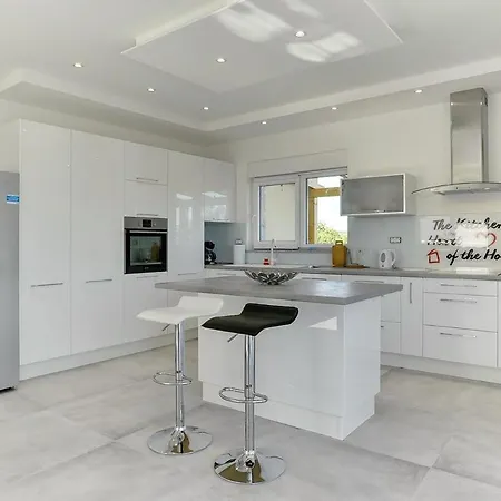 White Villa Barbariga