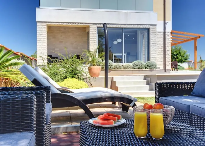 Villa White Barbariga