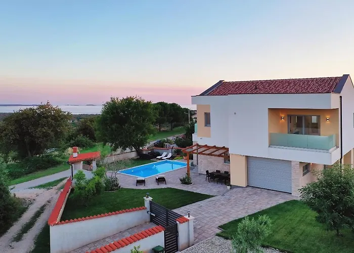 White Villa Barbariga