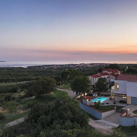 White Villa Barbariga