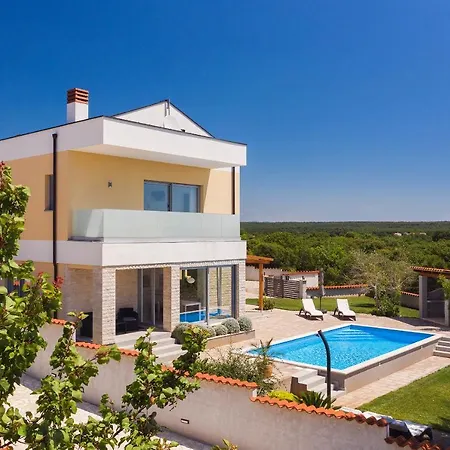 White Villa Barbariga